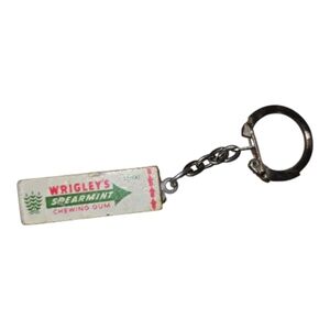 Spearmint Keychain - White and Green Vintage Logo